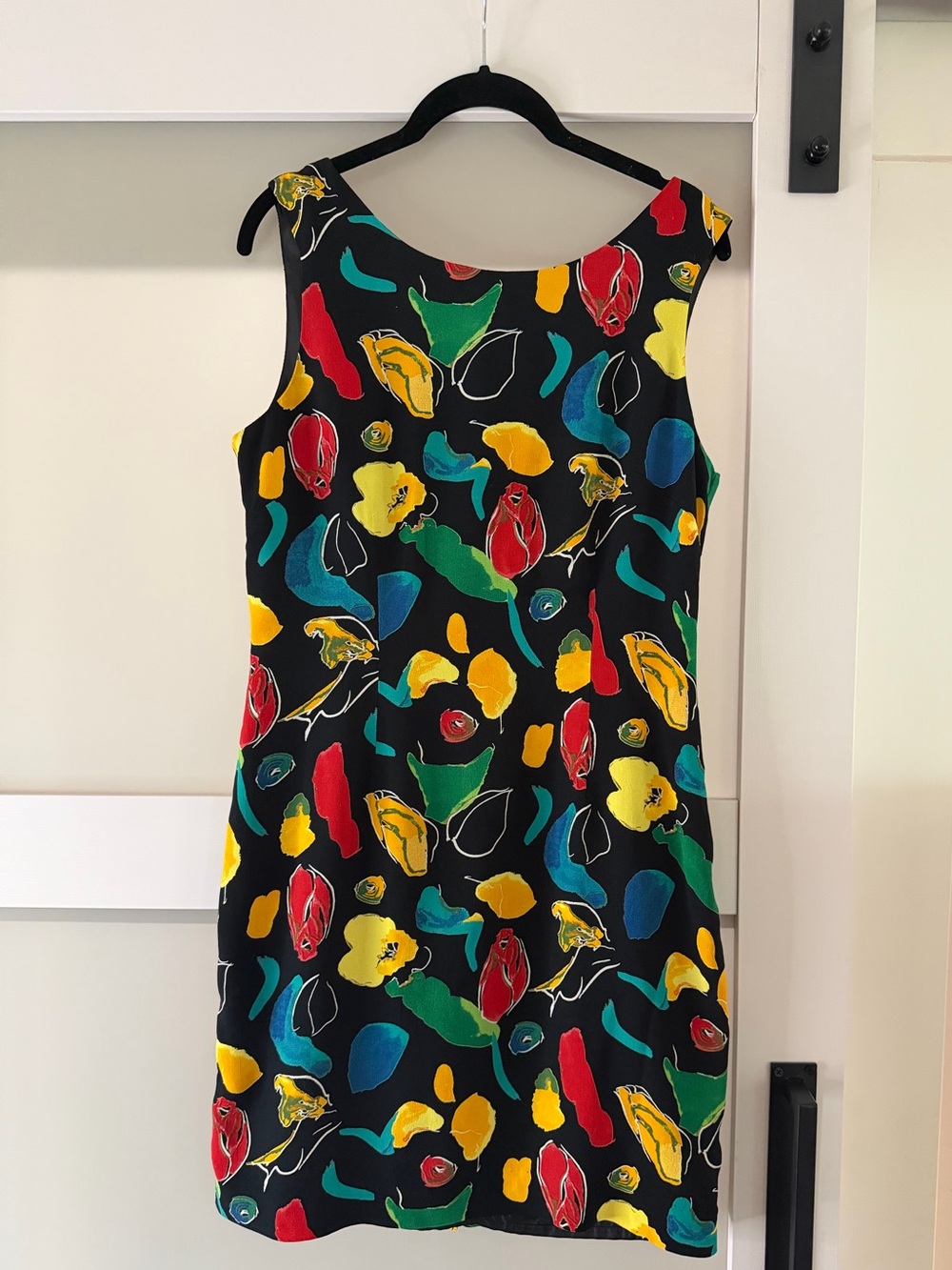 Vintage - Jon Robert’s - Sleeveless Black Floral Print Shift Dress